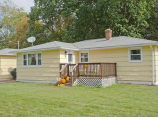 4 Brenan St, Holyoke, MA 01040