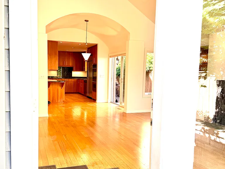 172 Middlecrest Rd — Photo 15