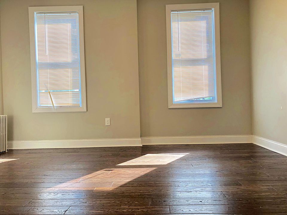 2nd image of 96 Seaview Ave APT 3
