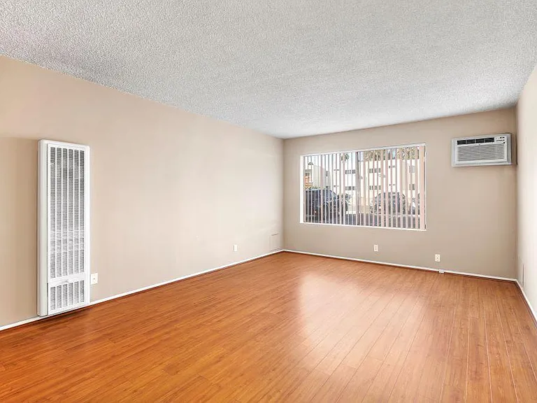 Parkview Terrace Apartments — Photo 31