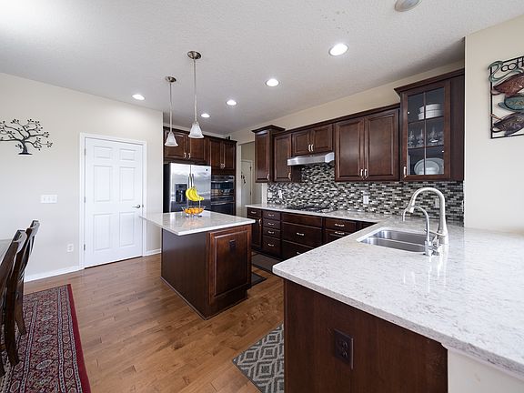 5th image of 5956 158th St W