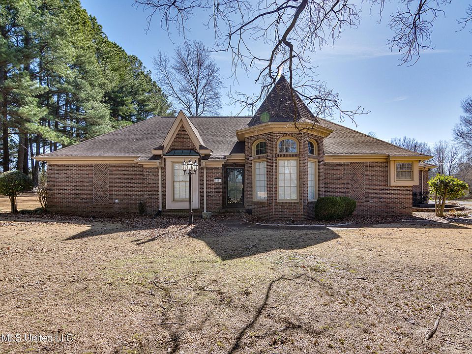 1st image of 3851 Summerwood Ln