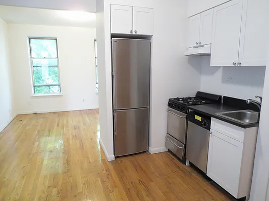 Rented by Waverly Realty Associates | media 17