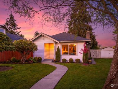 2207 Cleveland Avenue, Everett, WA, 98201