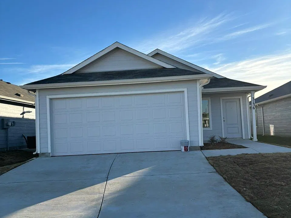 3136 Burmese St