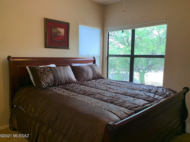 6655 N Canyon Crest Dr #23201 — Photo 30