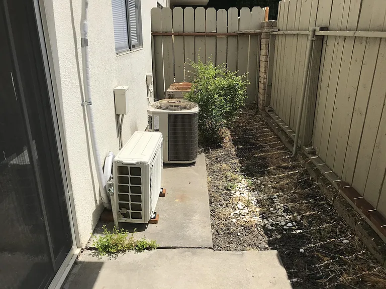 1339 E Rumble Rd — Photo 26