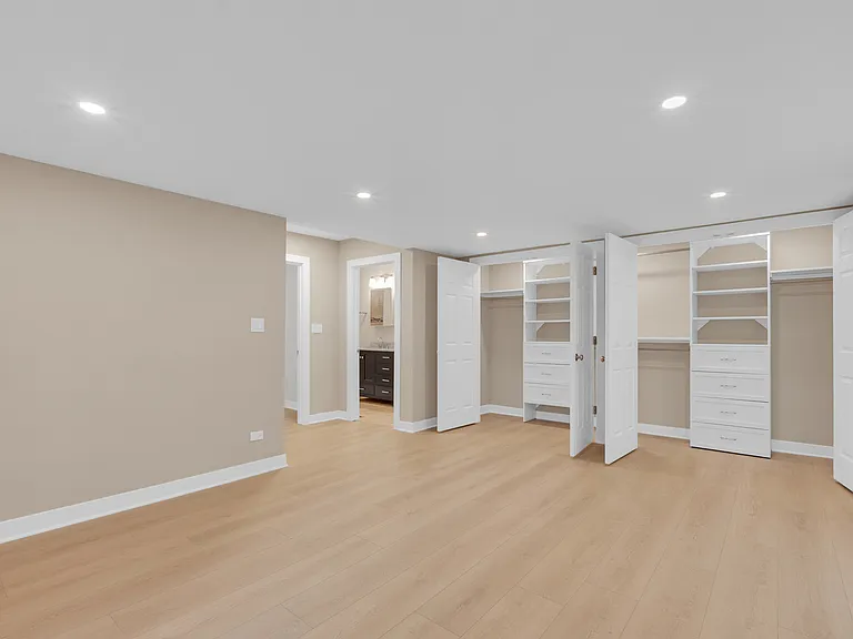 1055 N Bluebonnet Ln — Photo 20
