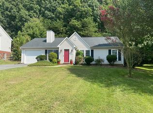 2015 Camrose Ln, Kernersville, NC 27284