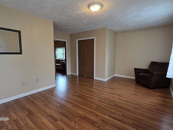 5th image of 466 Highland Ave
