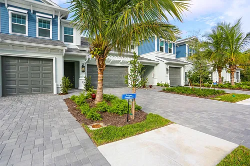 2626 Seychelles Cir #1405 Photo 1