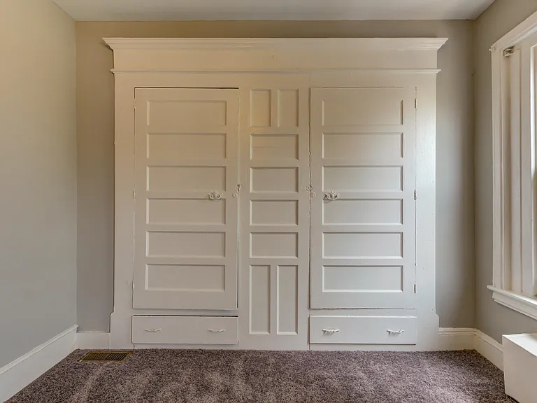 327 N Preston St #2 — Photo 9
