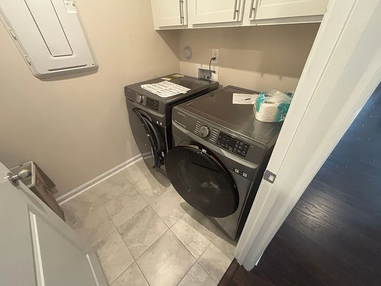 317 Aintree Ave — Photo 24