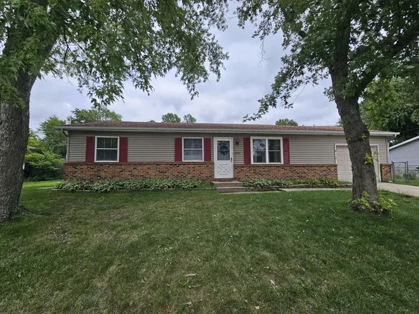 2949 Wells St, Lake Station, IN 46405