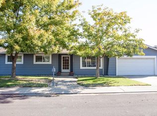 1744 Olivewood Ave, Manteca, CA 95336