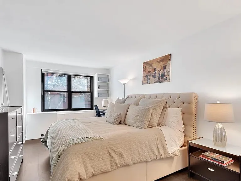 200 E 27th St #2-G — Photo 5