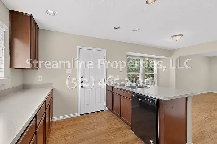 12711 Rampart St — Photo 17