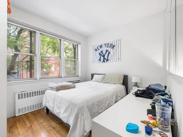 313 East 89th Street image 7 of 12