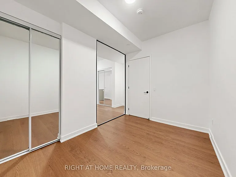 91 Montclair Ave #521 — Photo 28