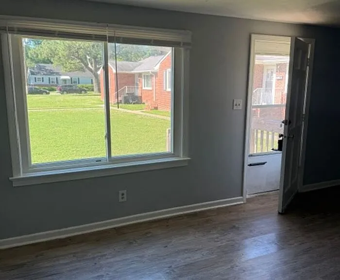 231 Edison Ave #231 — Photo 2