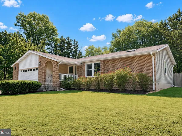6430 Dant Dr, Owings, MD 20736