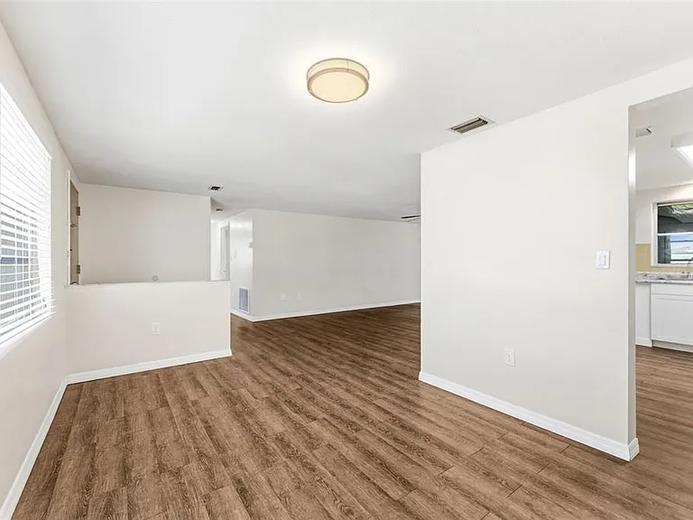 7814 Talisman Dr — Photo 13