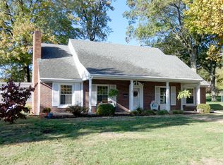 2030 Green Meadow Dr, Jefferson City, MO 65101