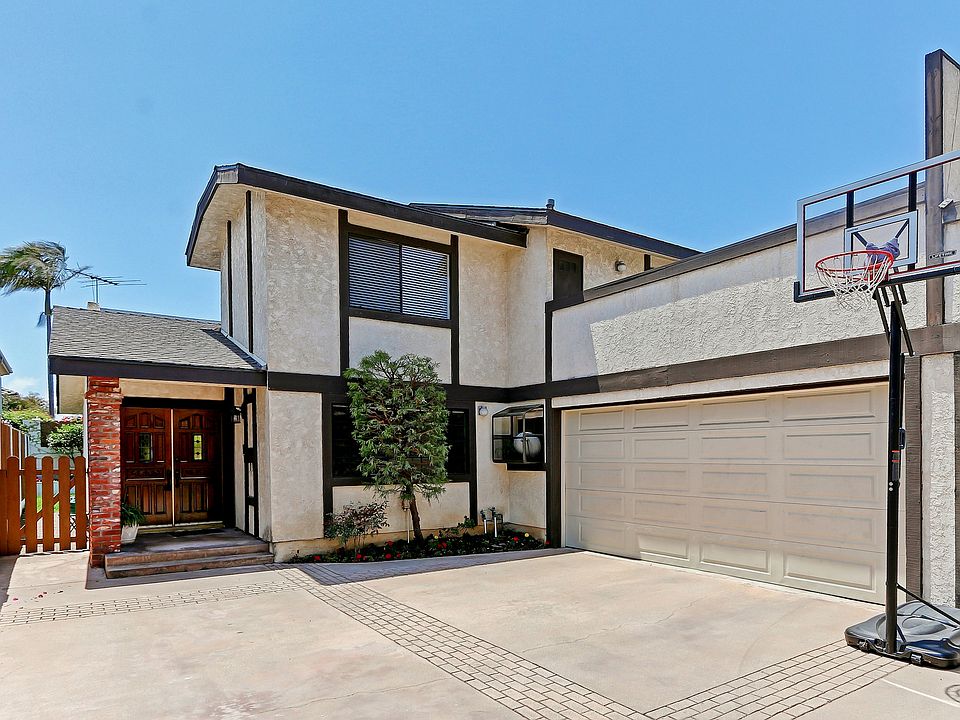 Welcome to this rear unit