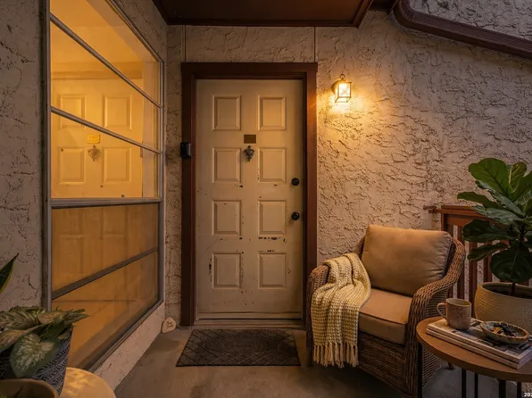 10527 PERRIN BEITEL #C211, San Antonio, TX 78217