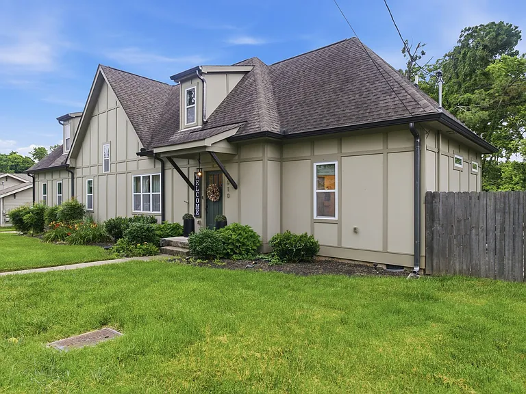 4010 Burrus St — Photo 3