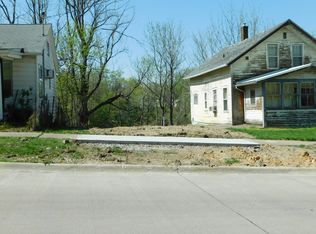 613 W 5th St, Muscatine, IA 52761