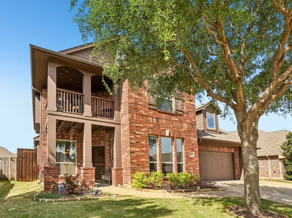 8308 Spitfire Trl, Aubrey, TX 76227