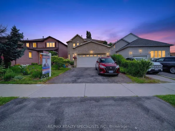 3 Nuffield St, Brampton, ON L6S 4X2