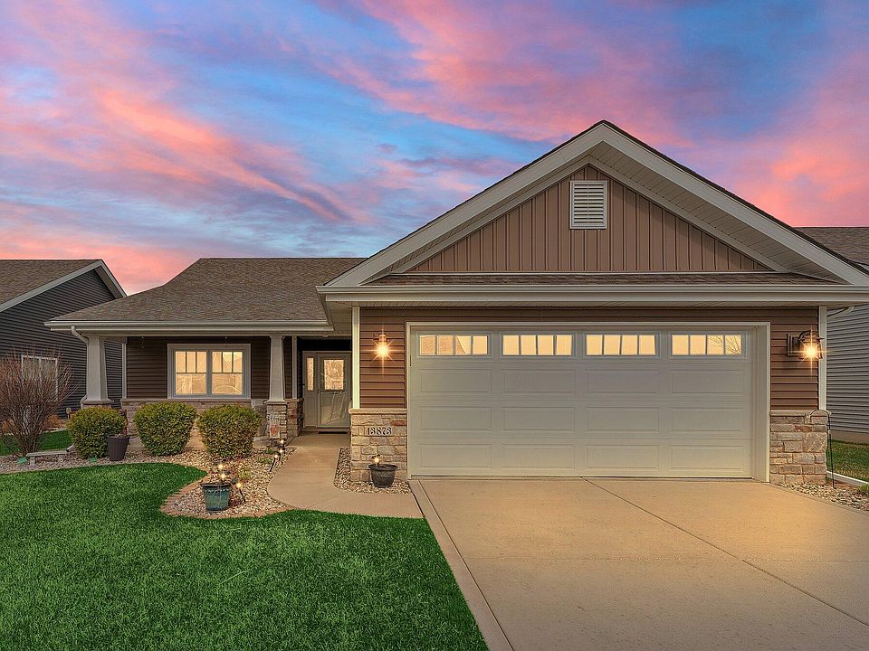 1st image of 13873 Breakwater Ln