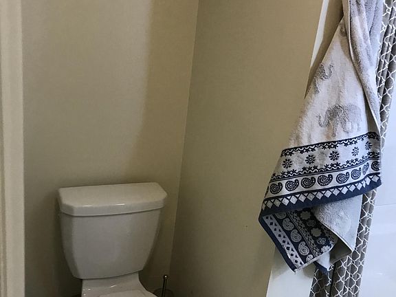 3rd image of 133 Eagle St #1