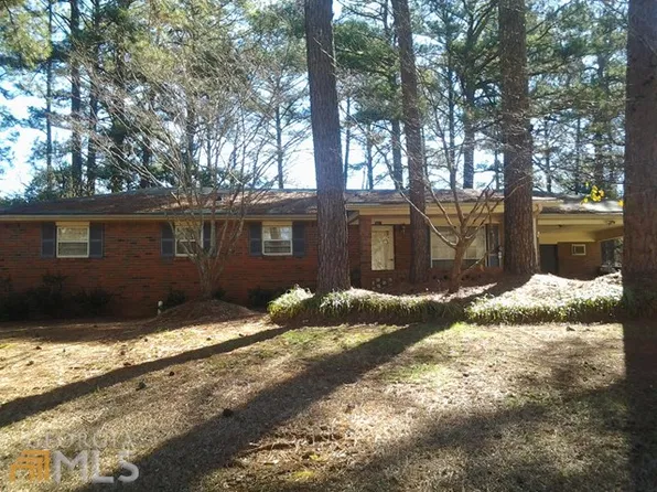 521 Mary Erna Dr, Fairburn, GA 30213