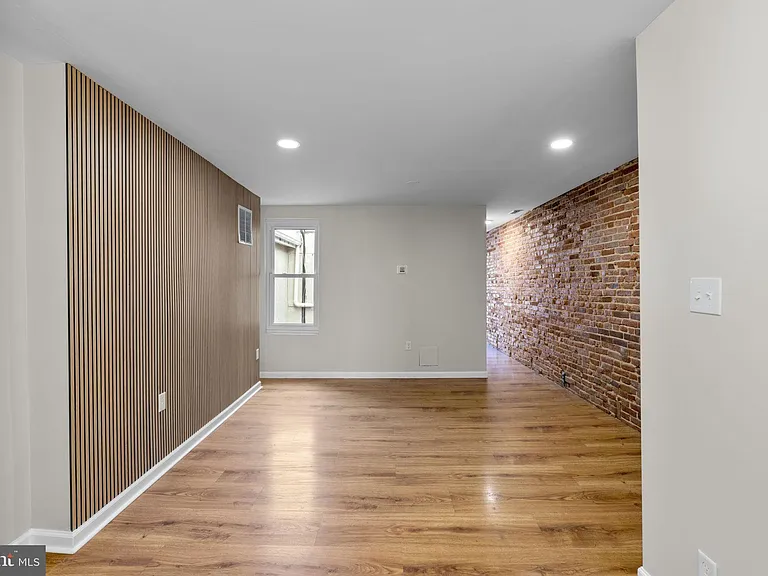 1305 Light St #2 — Photo 11