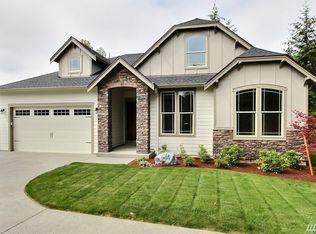 1053 4th St, Steilacoom, WA 98388