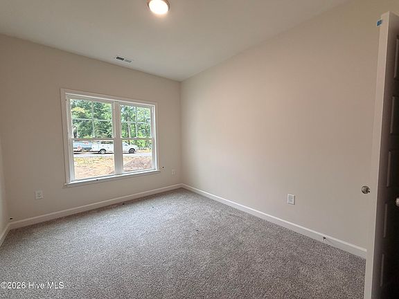 4th image of 1721 Walnut Run Drive