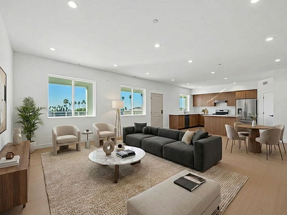 1st image of 1717 N Winona Blvd #202