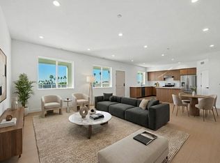 1717 N Winona Blvd #202, Los Angeles, CA 90027
