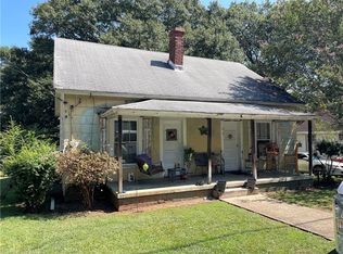 405 S 2nd St, Easley, SC 29640