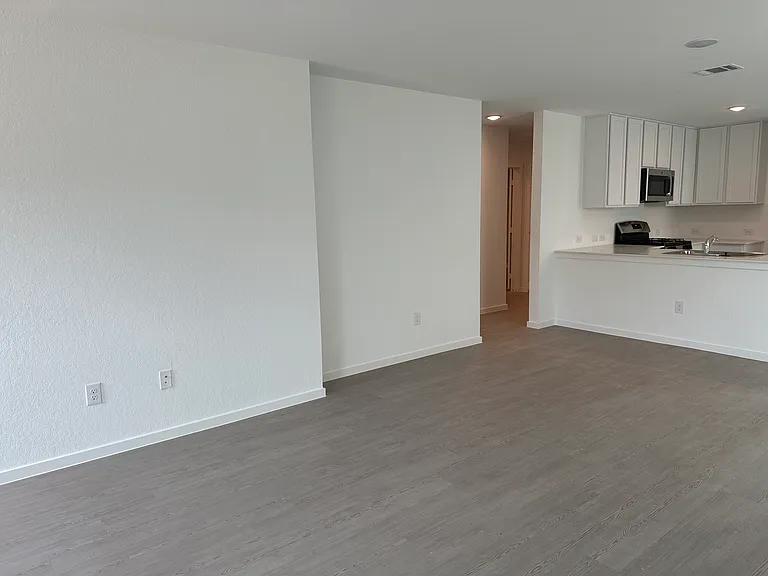 8619 Willow Xing #8619 — Photo 8
