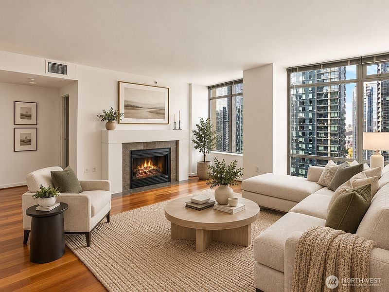 2nd image of 819 Virgina Street #2710