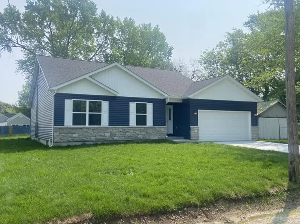 712 Cherry St, Montgomery City, MO 63361