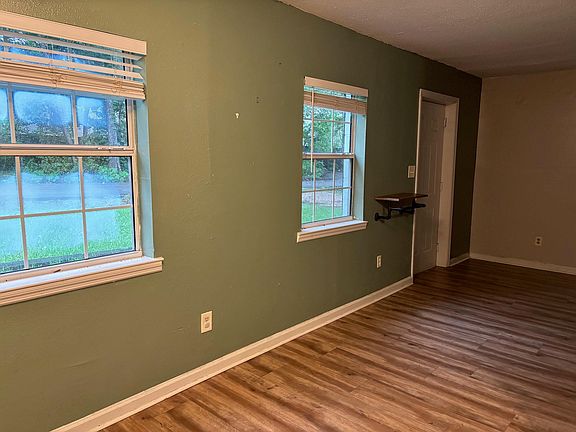 5th image of 509 Yaeger St