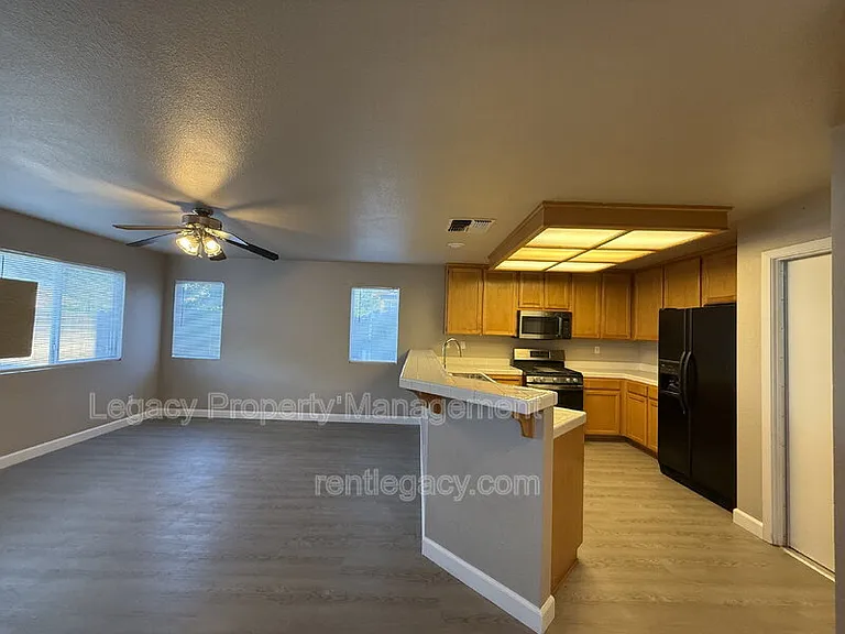 4932 Chaps Ct — Photo 6