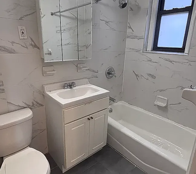 119-40 Metropolitan Ave #C3 — Photo 4