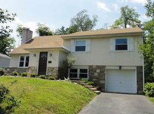 4036 Macniff Dr, Lafayette Hill, PA 19444