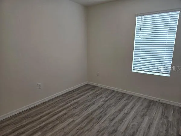 1568 Hummingbird Rd — Photo 12